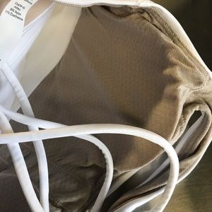 Lululemon free to be sports bra